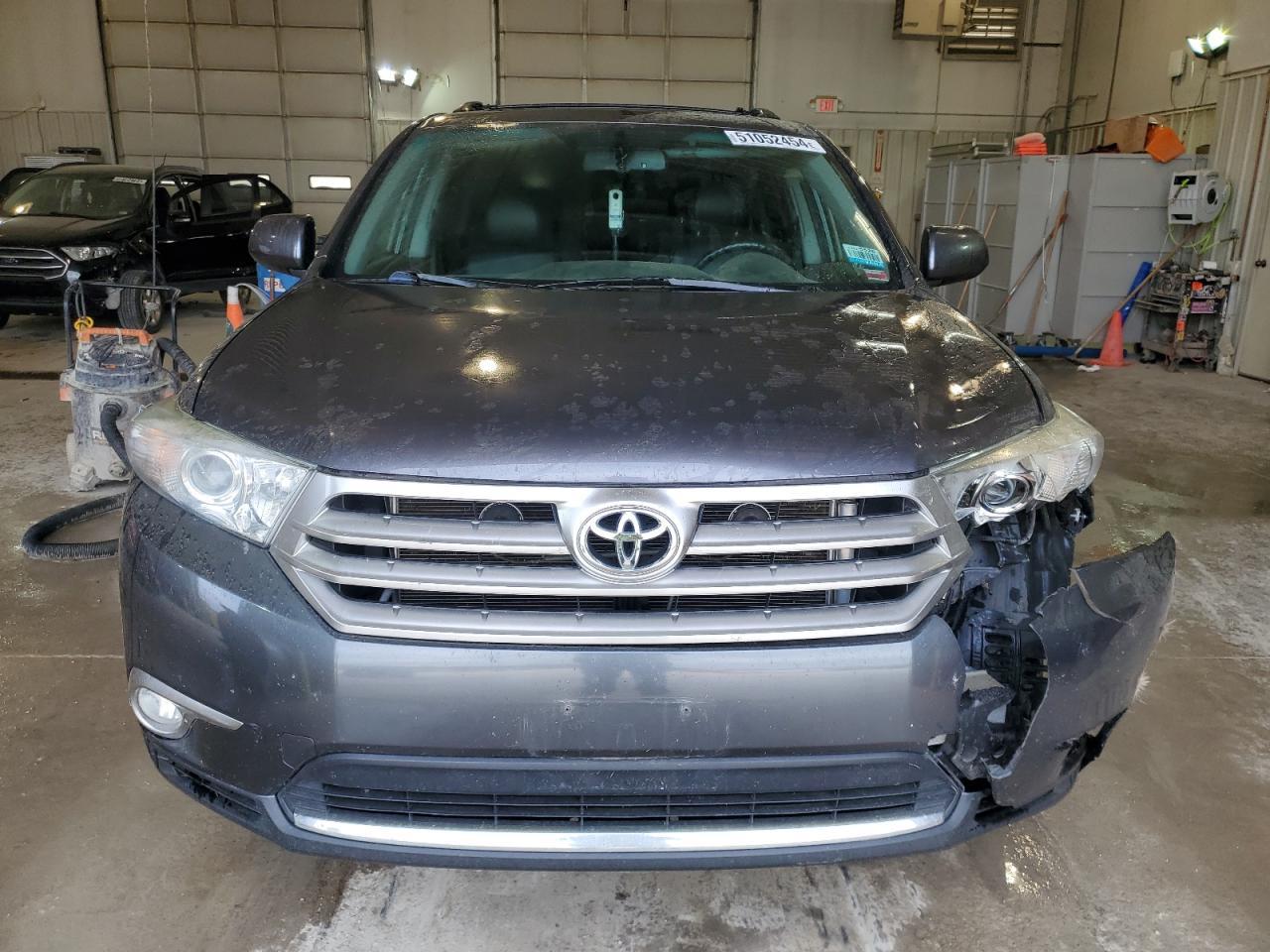 2012 TOYOTA HIGHLANDER - Image 5