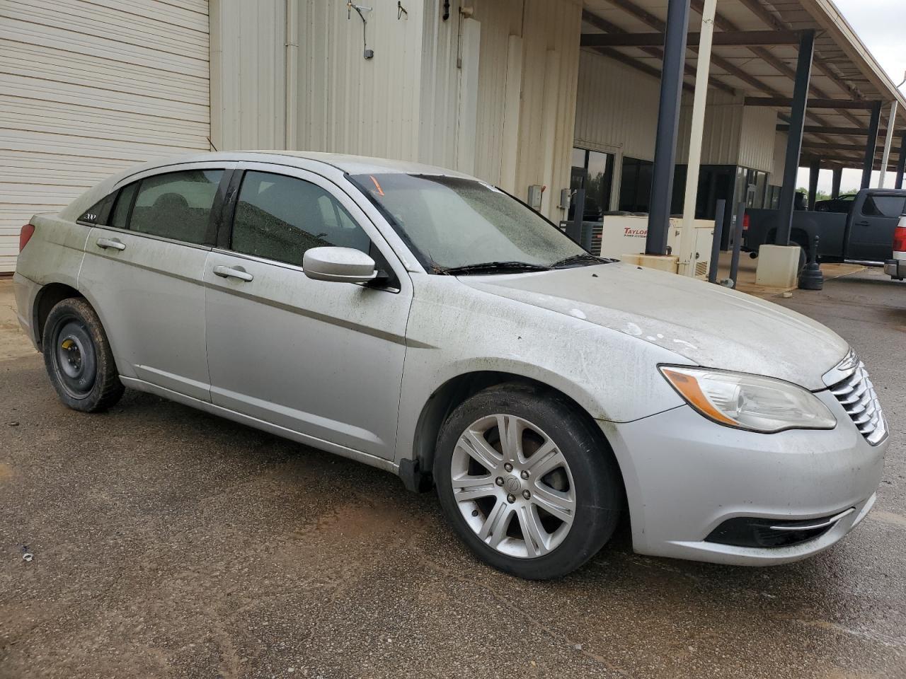 2012 CHRYSLER 200 LX - Image 4