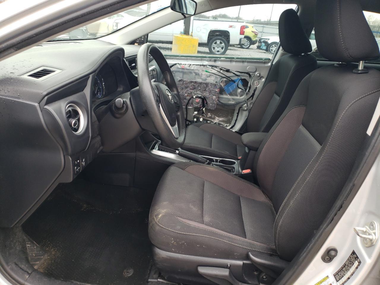 2018 TOYOTA COROLLA L - Фото 7