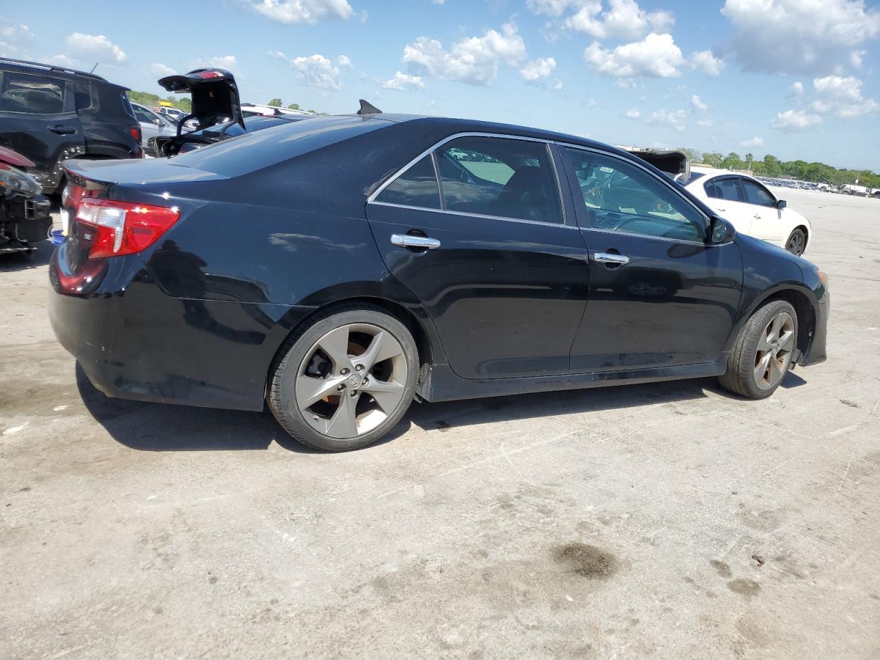2014 TOYOTA CAMRY L - Image 3