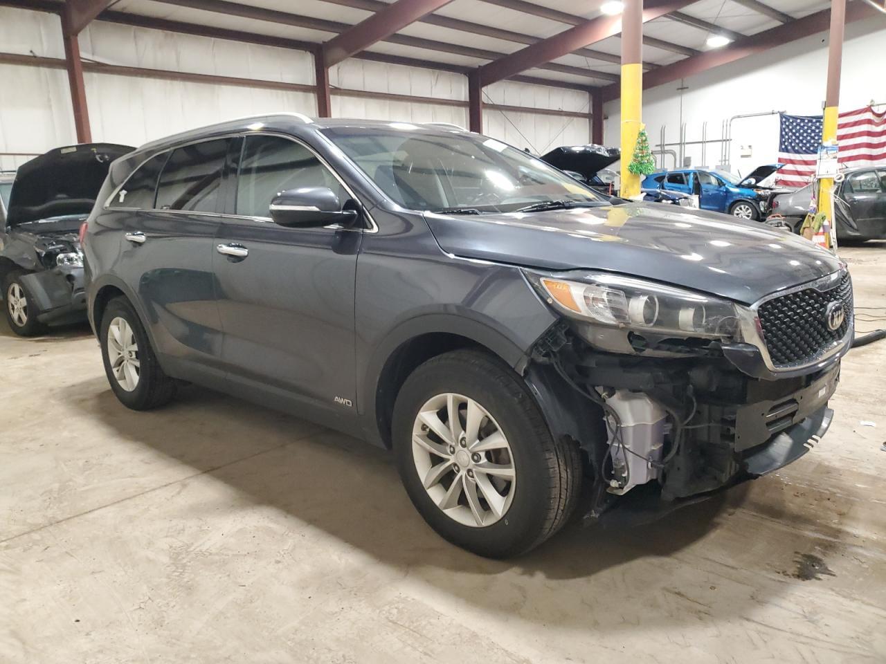 2017 KIA SORENTO LX - Фото 4