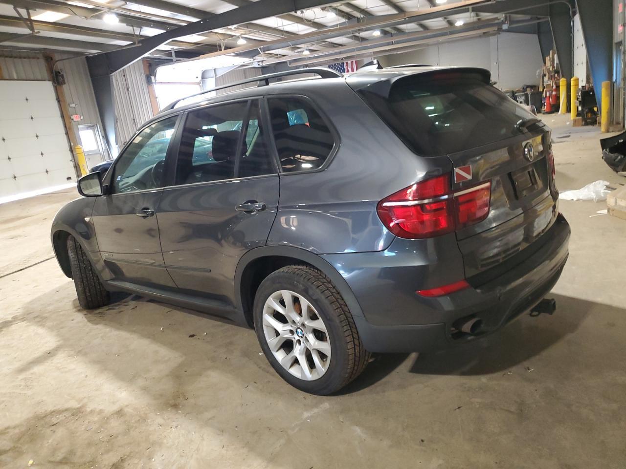 2011 BMW X5 XDRIVE3 - Image 2