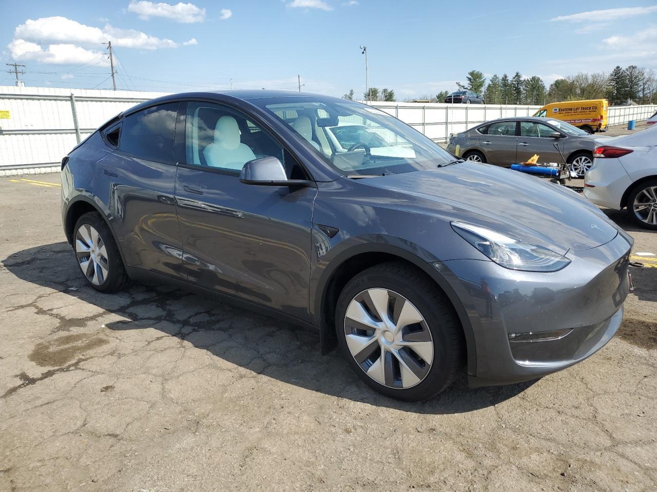 2023 TESLA MODEL Y - Image 4