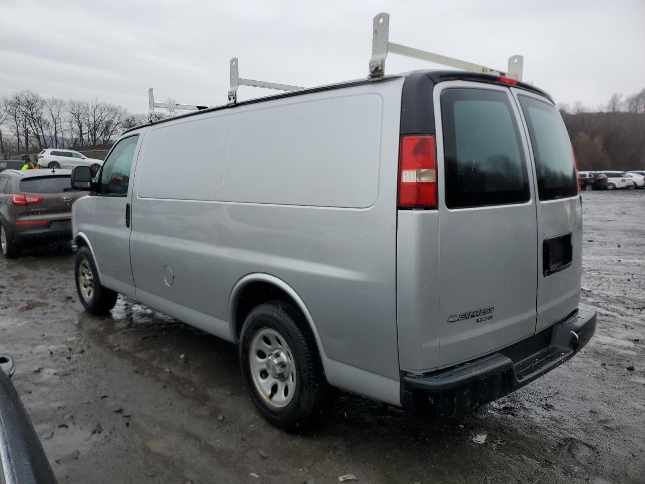 2014 CHEVROLET EXPRESS G1 - Фото 2