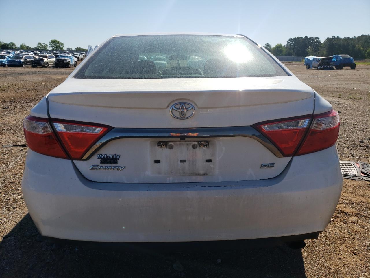 2017 TOYOTA CAMRY LE - Фото 6