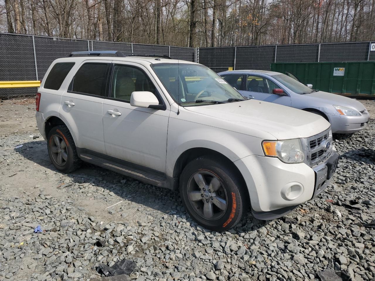 2012 FORD ESCAPE LIM - Image 4