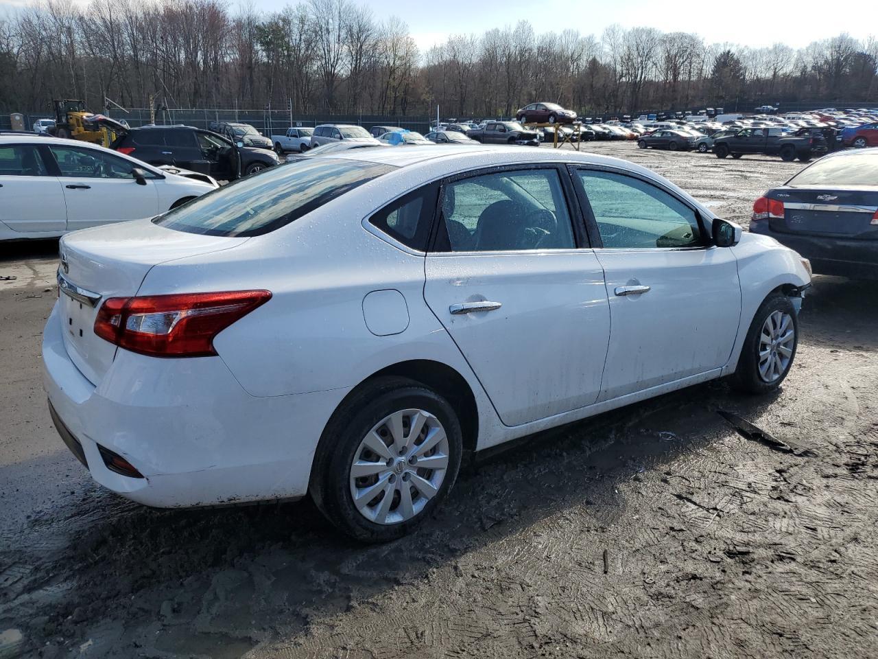 2017 NISSAN SENTRA S - Фото 3