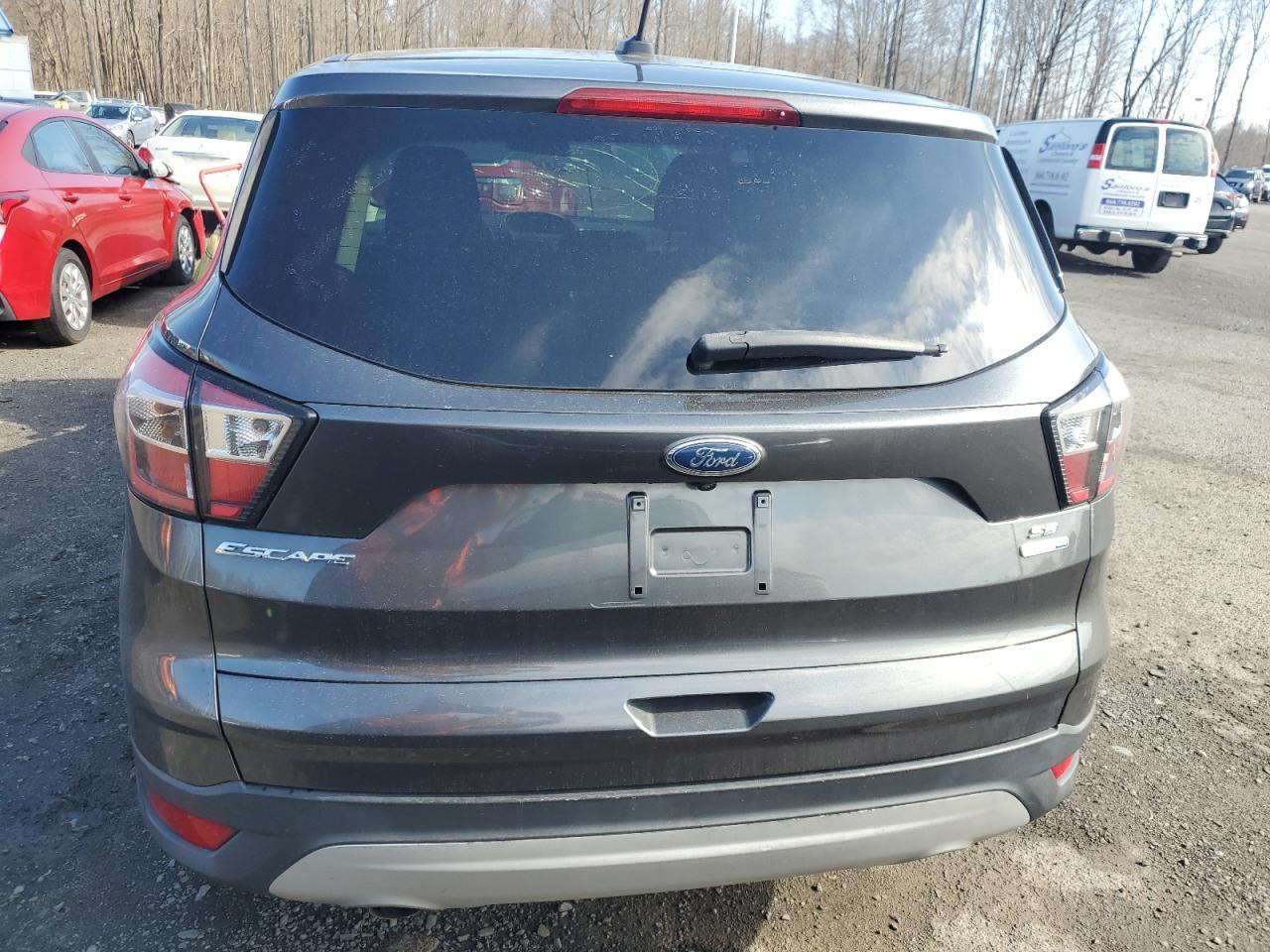 2017 FORD ESCAPE SE - Image 6