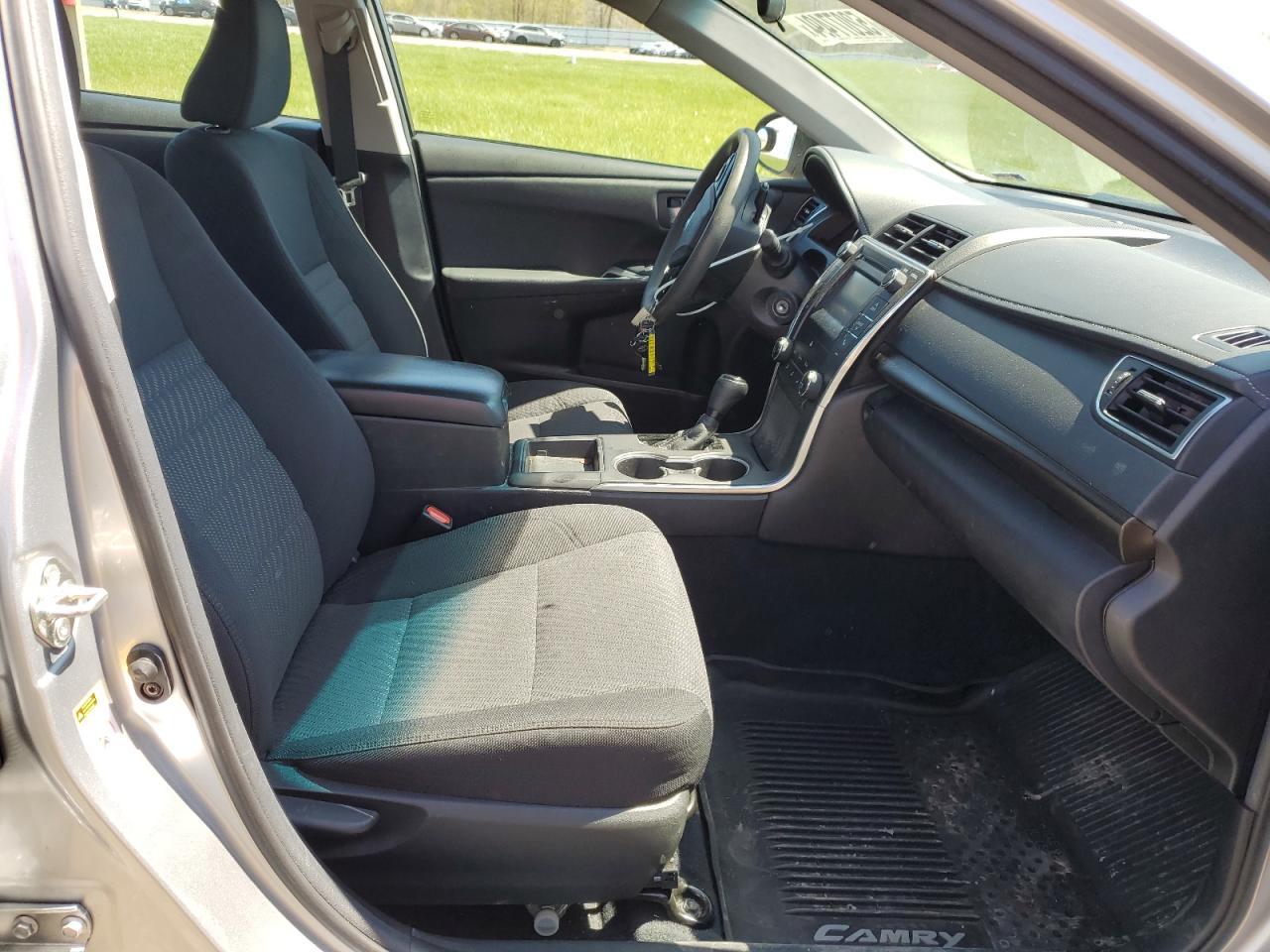 2017 TOYOTA CAMRY LE - Фото 7
