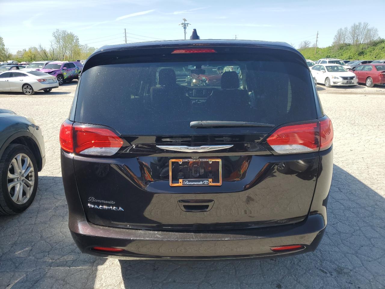2017 CHRYSLER PACIFICA T - Image 6