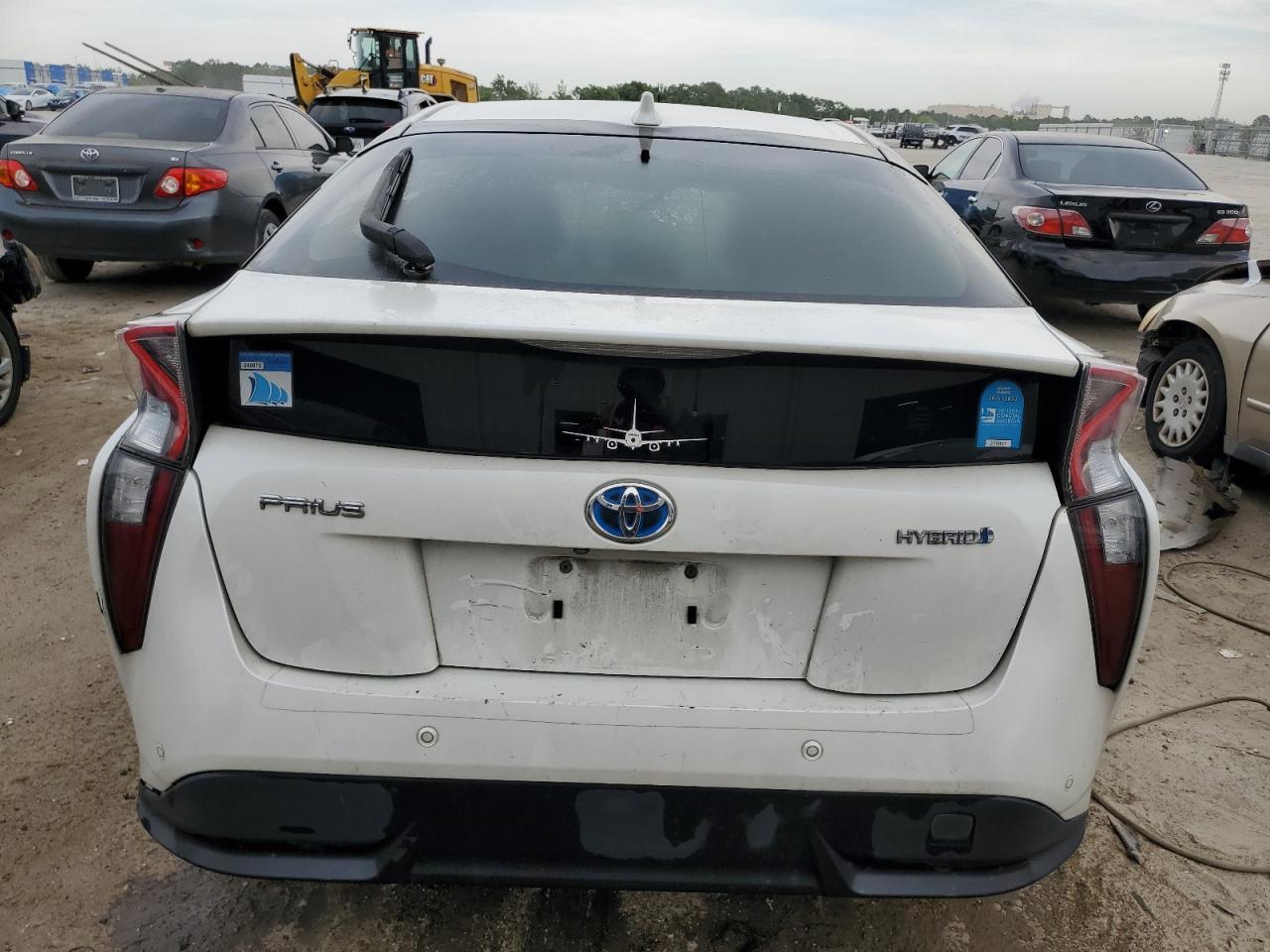 2016 TOYOTA PRIUS - Image 6