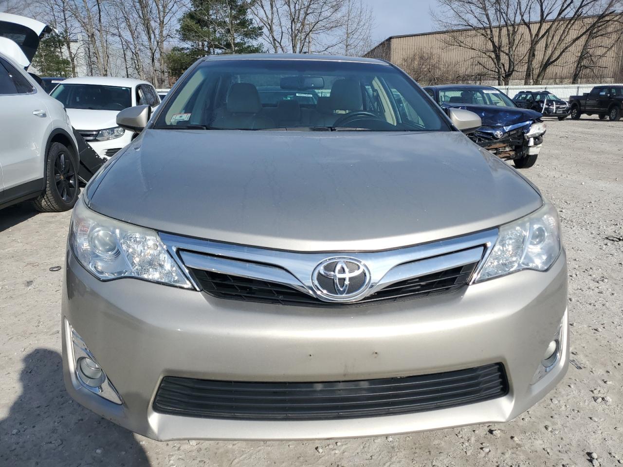 2014 TOYOTA CAMRY L - Image 5