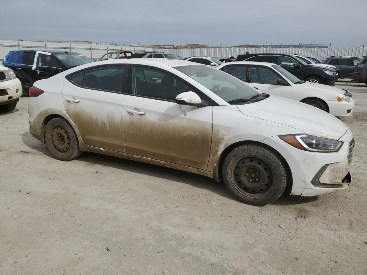 2017 HYUNDAI ELANTRA SE - Image 4