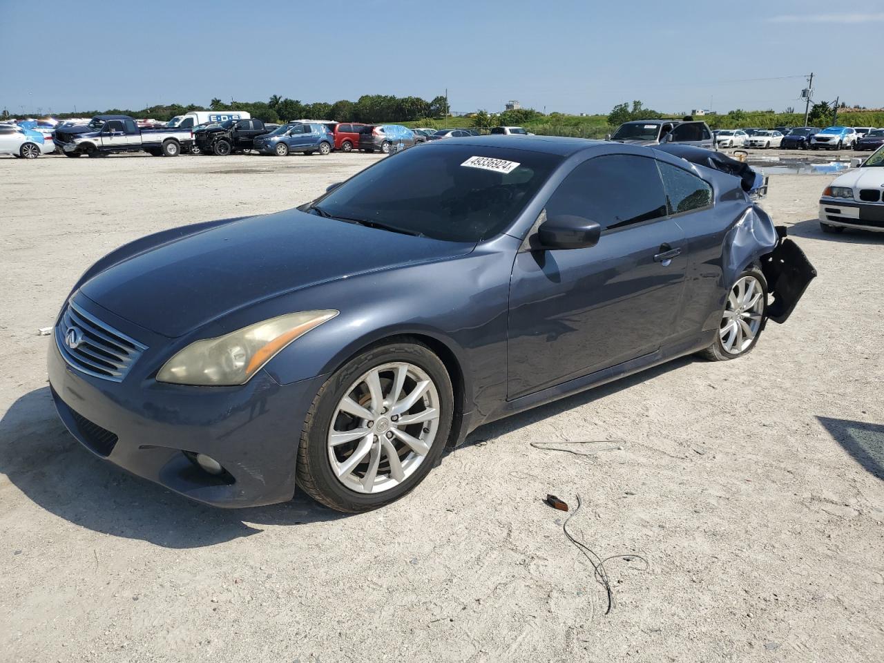 2011 INFINITI G37 BASE