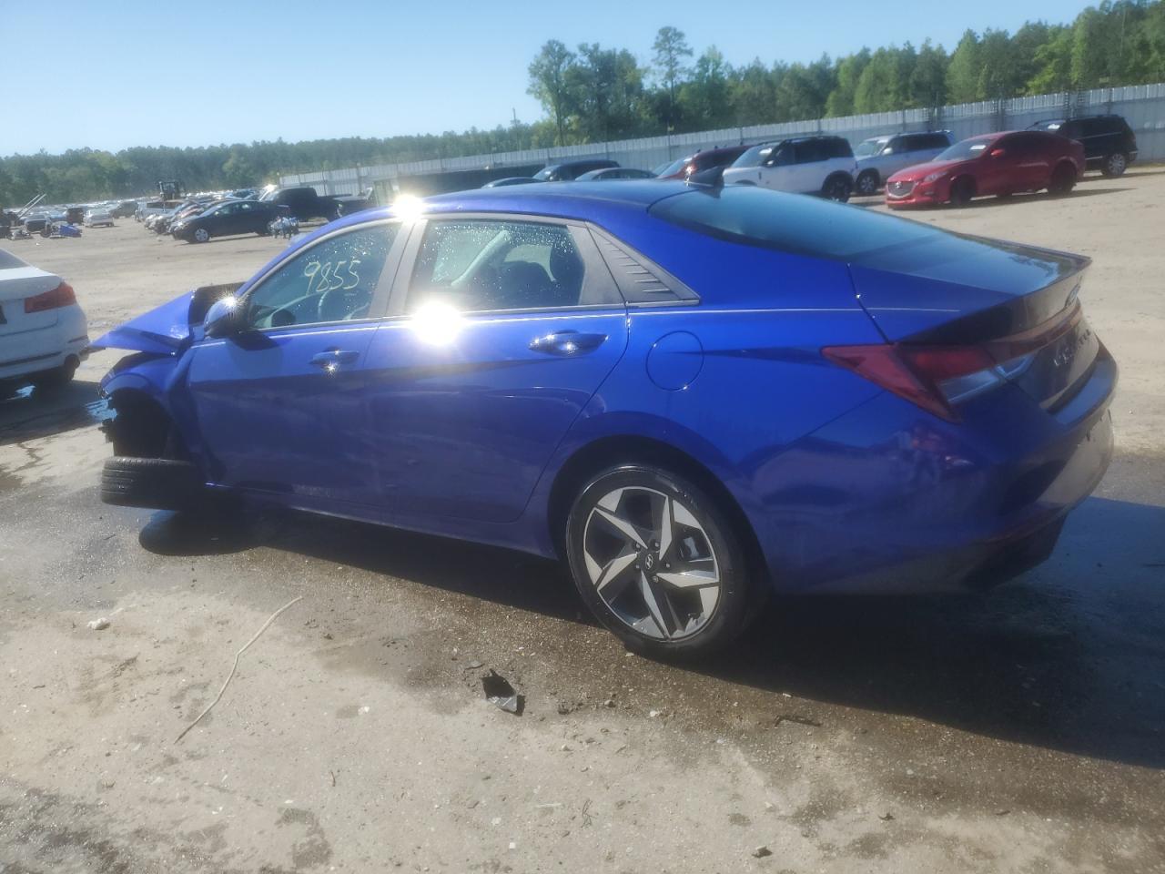 2023 HYUNDAI ELANTRA SE - Image 2