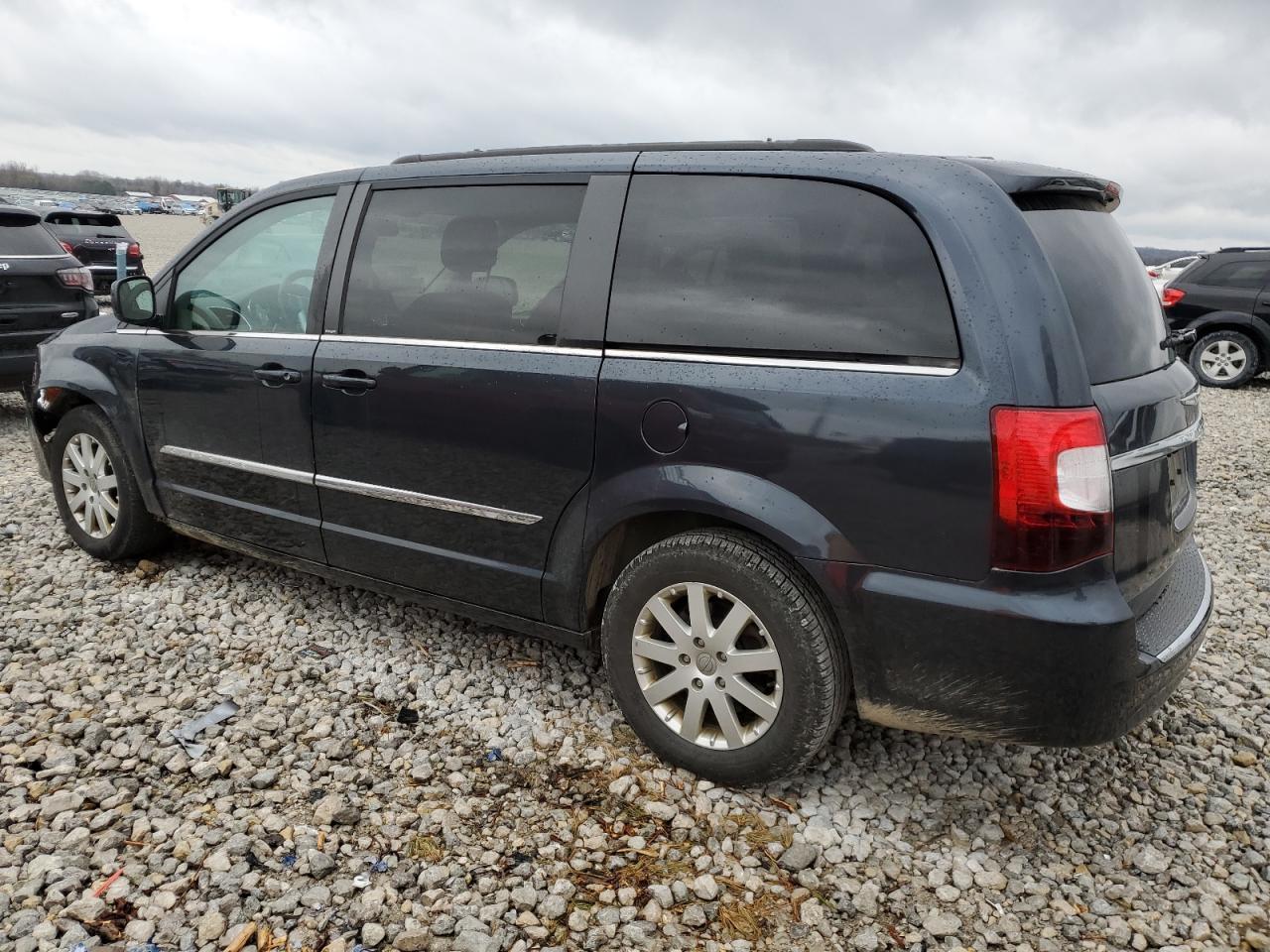 2014 CHRYSLER TOWN & COU - Image 2