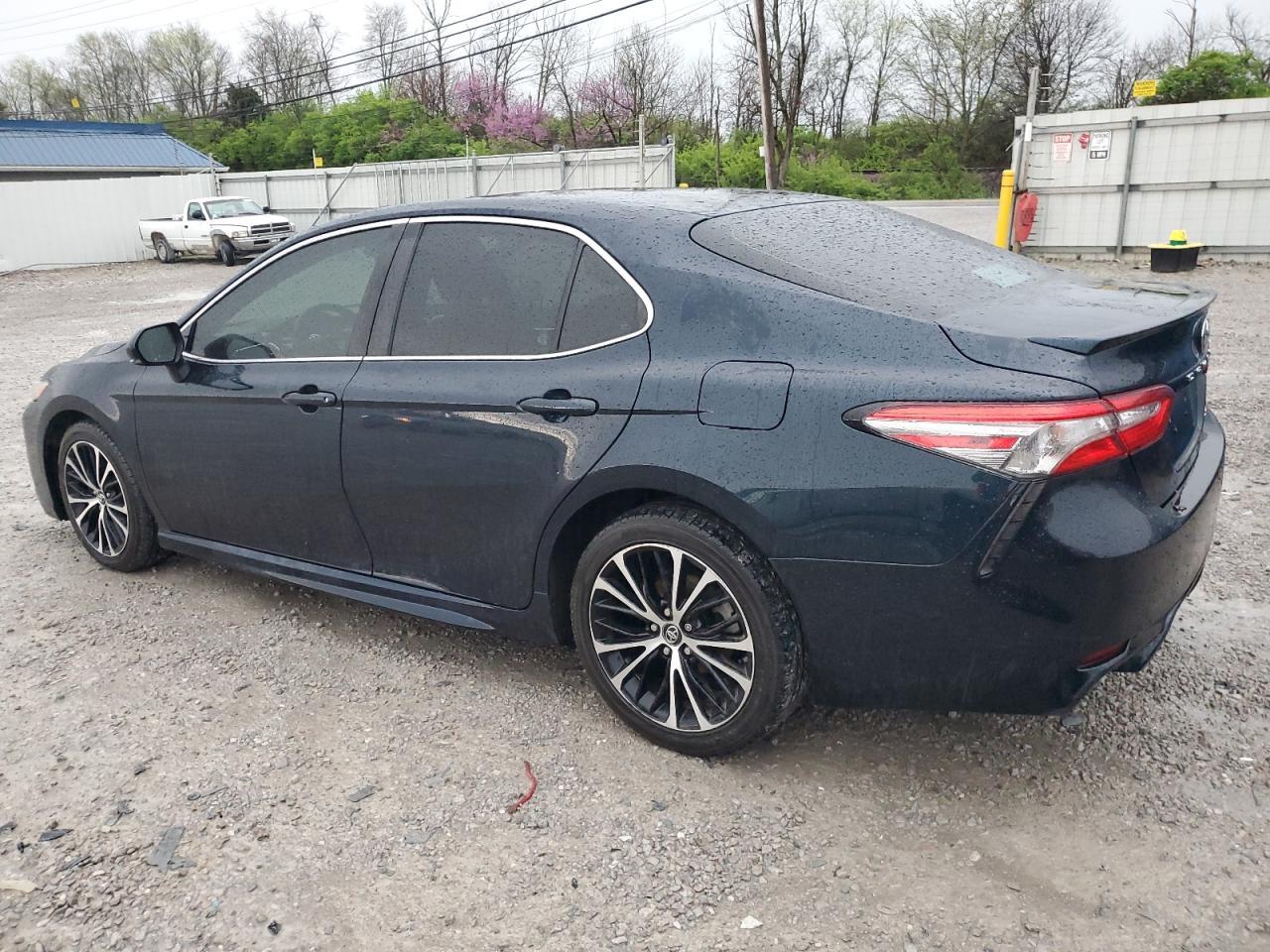 2018 TOYOTA CAMRY L - Image 2