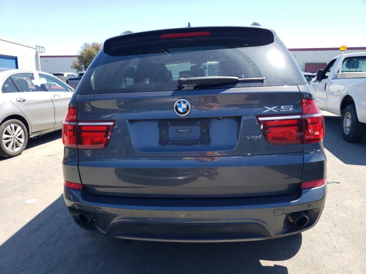 2013 BMW X5 XDRIVE3 - Image 6