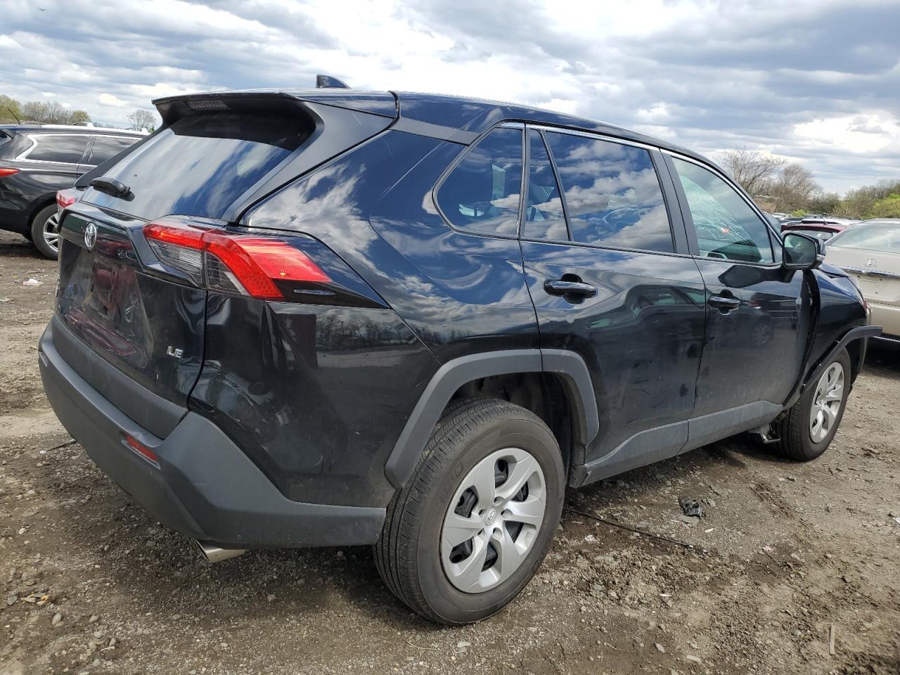 2023 TOYOTA RAV4 LE - Фото 3