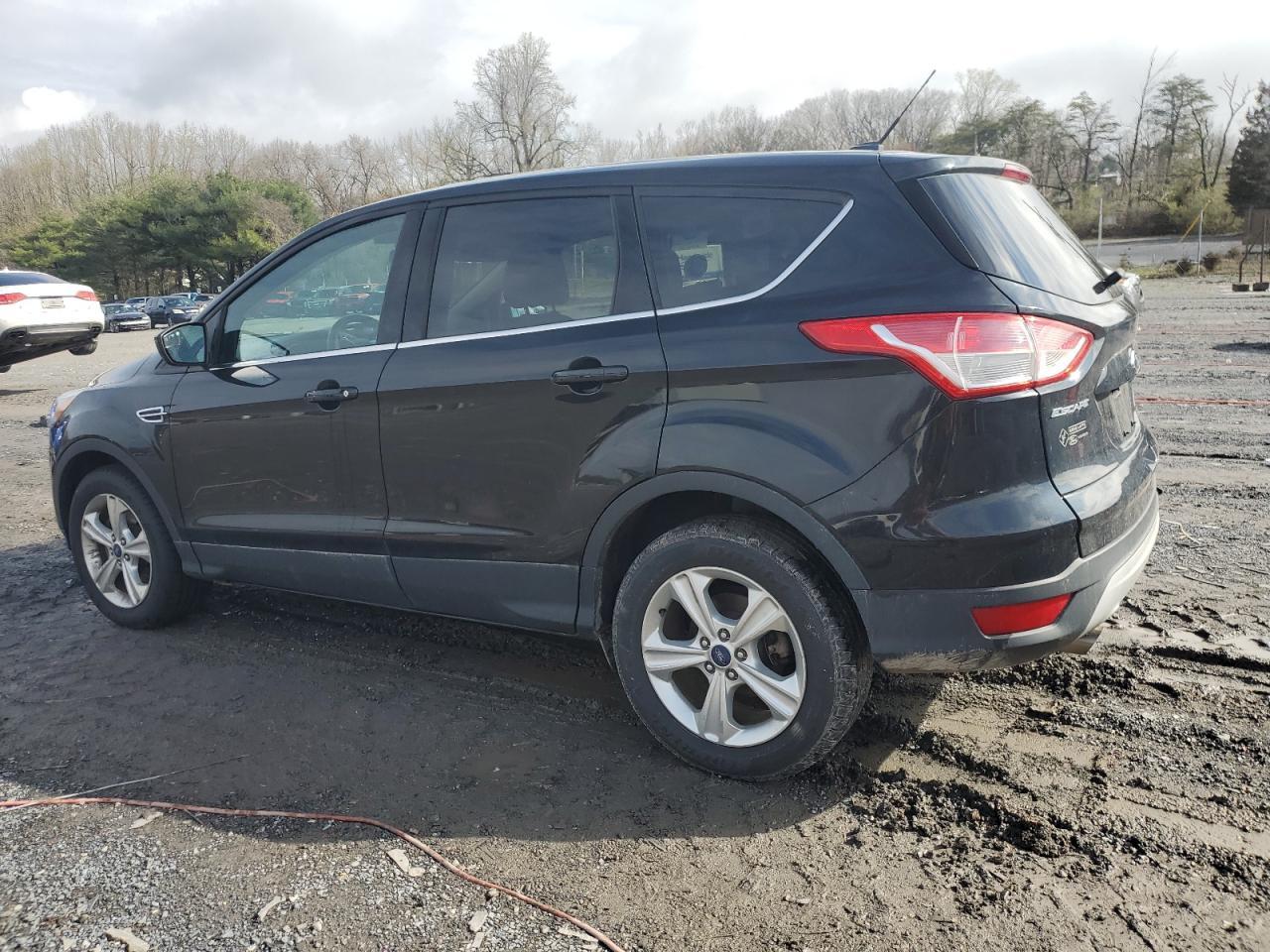 2015 FORD ESCAPE SE - Image 2