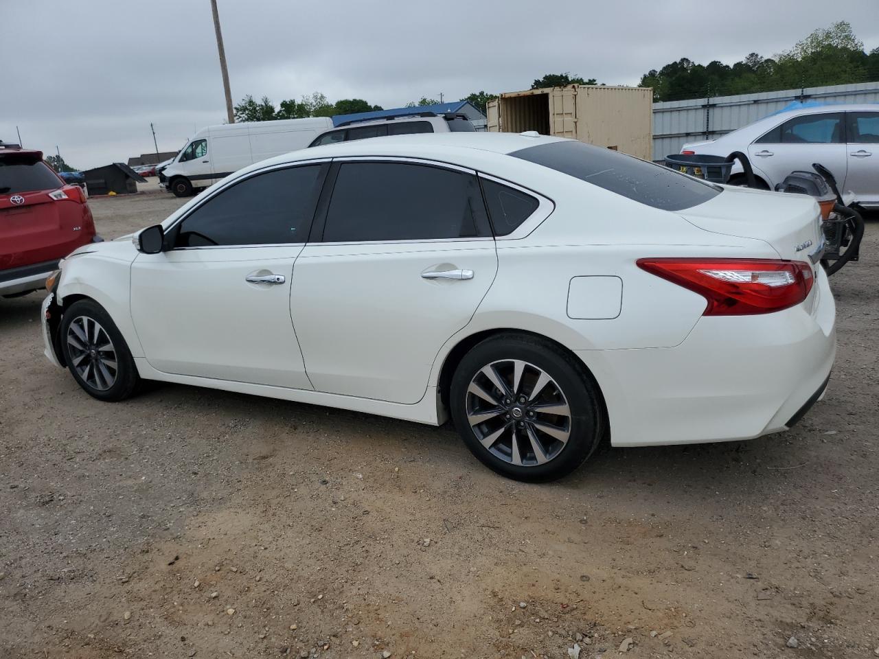 2017 NISSAN ALTIMA 2.5 - Фото 2