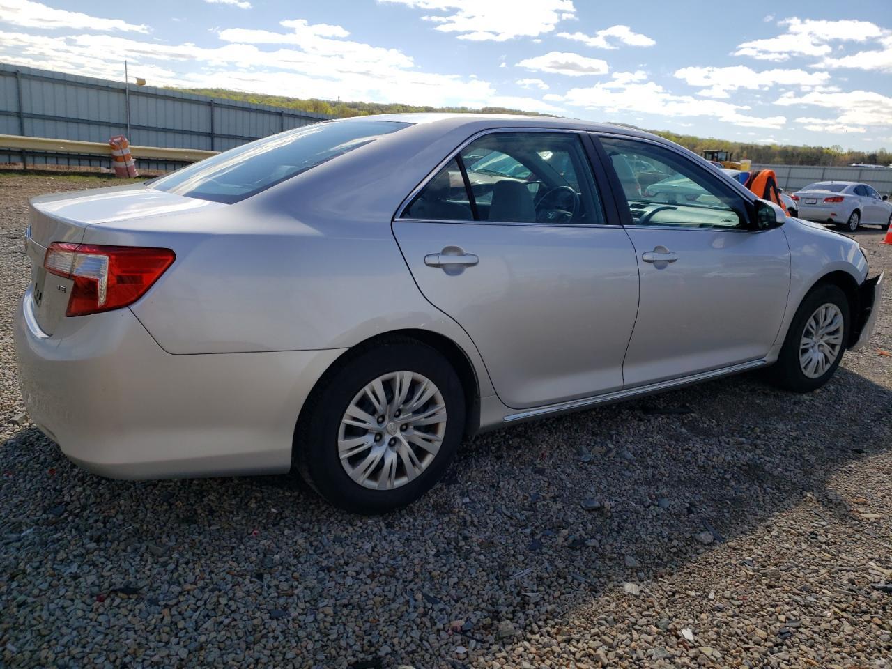 2012 TOYOTA CAMRY BASE - Фото 3