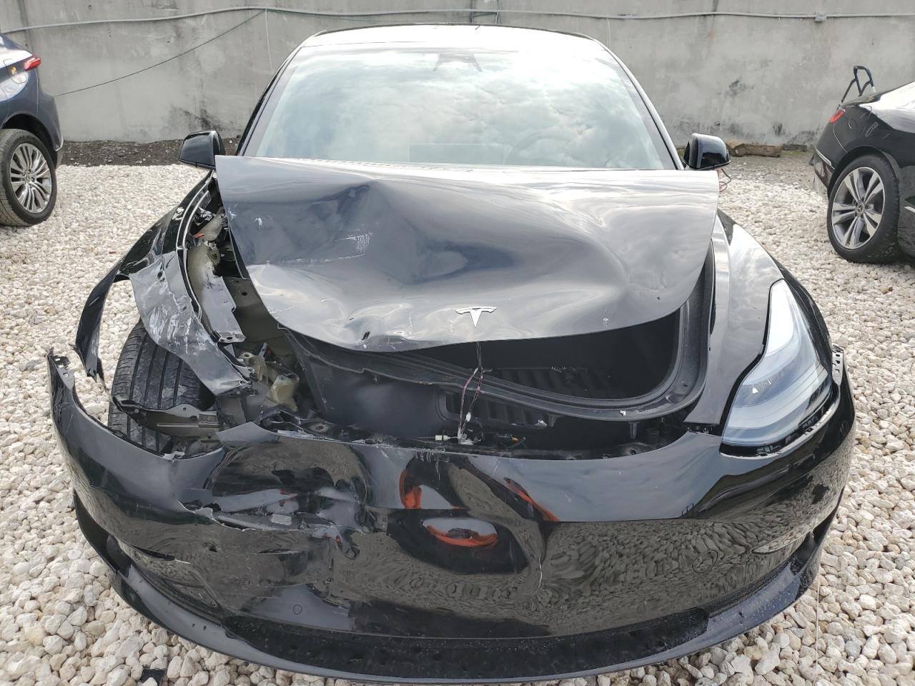 2022 TESLA MODEL 3 - Фото 5