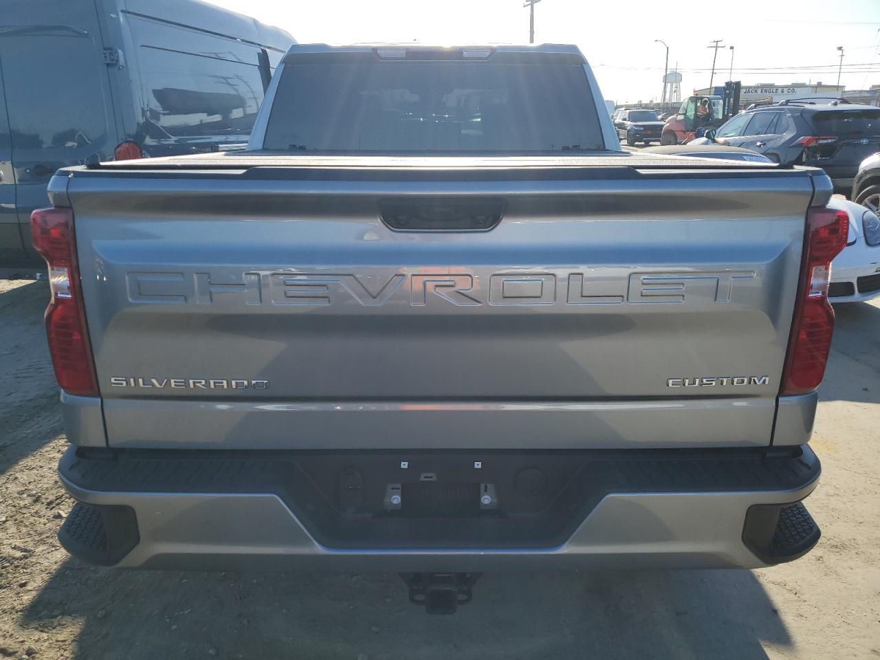 2024 CHEVROLET SILVERADO - Фото 6