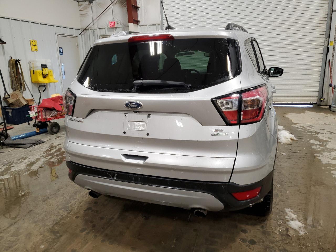2017 FORD ESCAPE SE - Фото 6