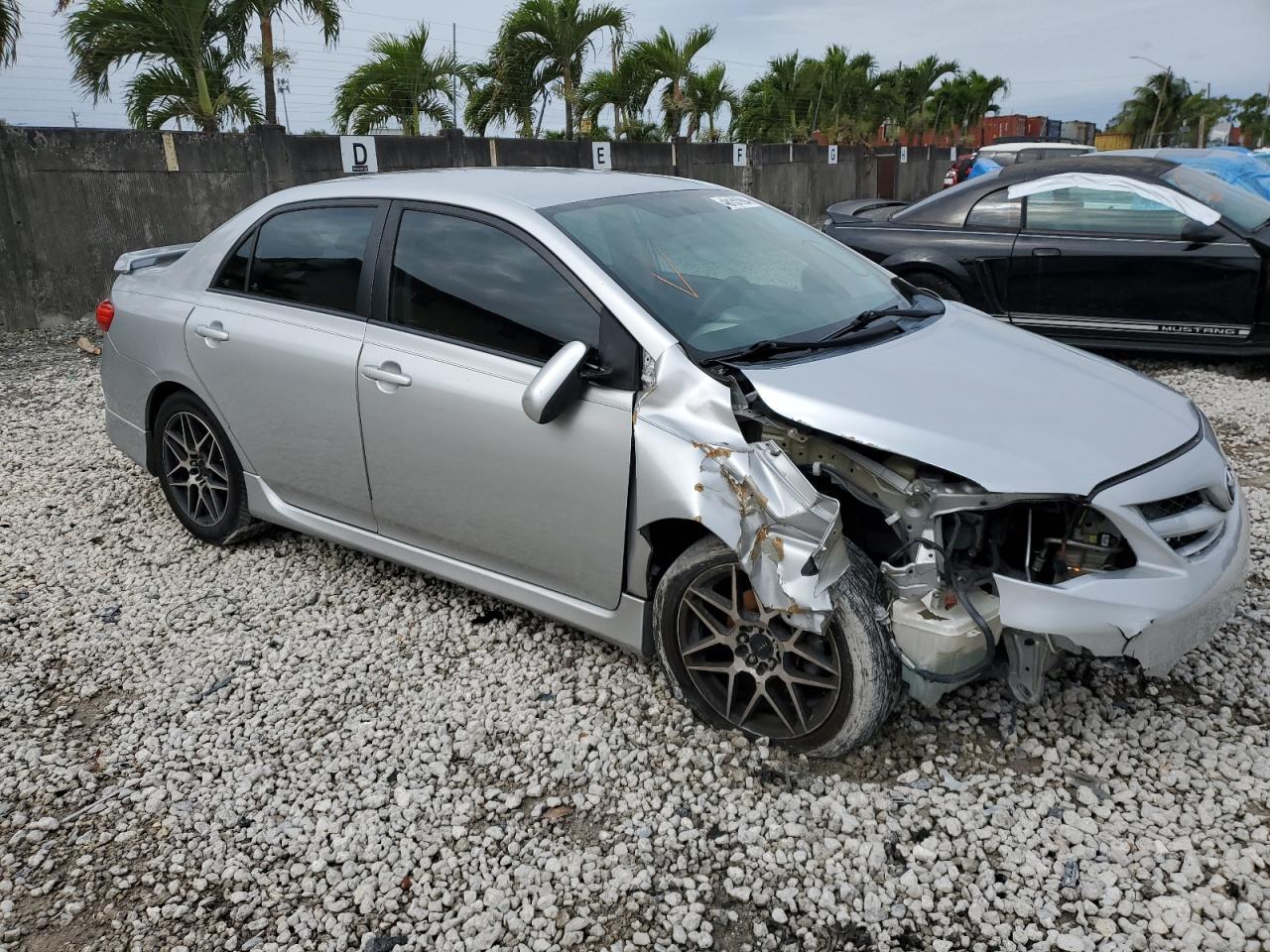 2013 TOYOTA COROLLA BA - Фото 4