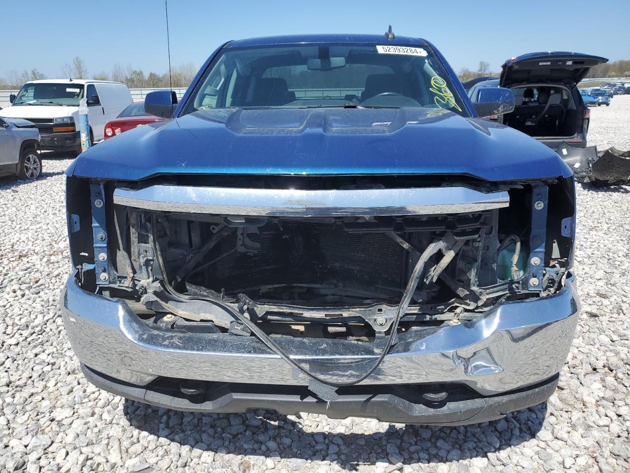 2017 CHEVROLET SILVERADO - Image 5