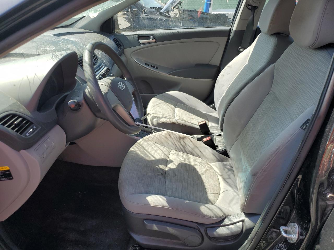 2017 HYUNDAI ACCENT SE - Image 7