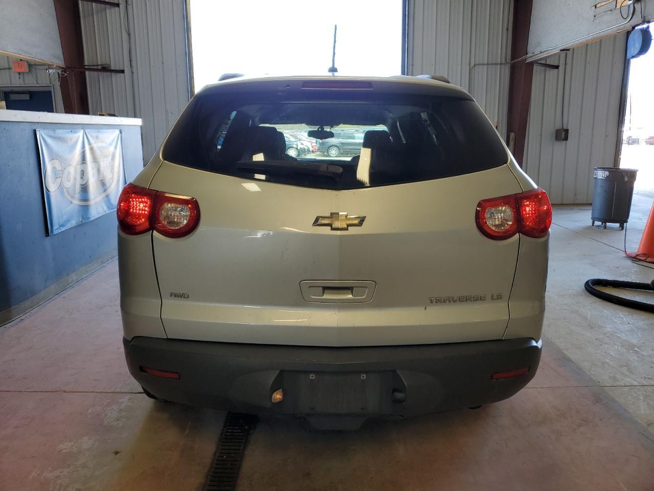2012 CHEVROLET TRAVERSE L - Image 6
