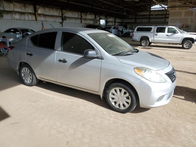 2014 Nissan Versa S - Фото 4
