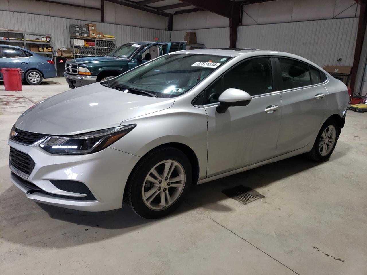 2017 CHEVROLET CRUZE LT