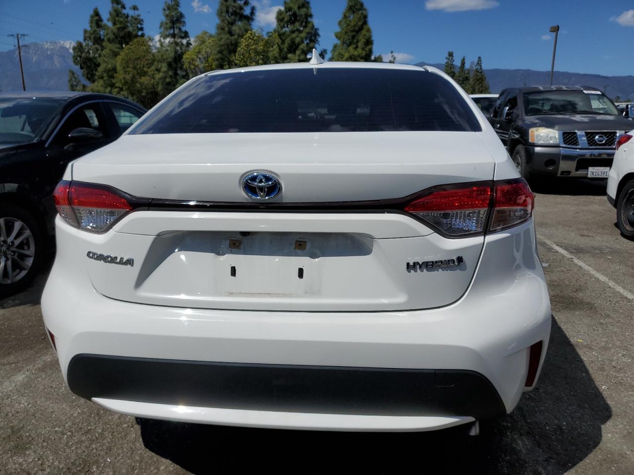 2021 TOYOTA COROLLA LE - Image 6