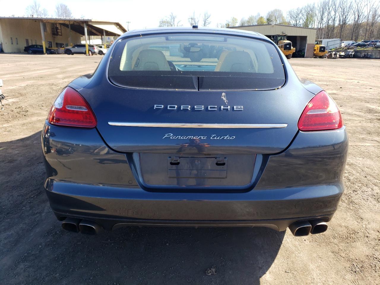 2011 PORSCHE PANAMERA T - Image 6