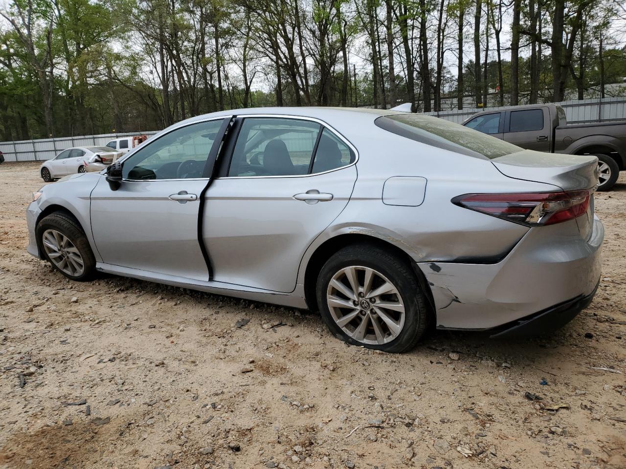 2023 TOYOTA CAMRY LE - Image 2