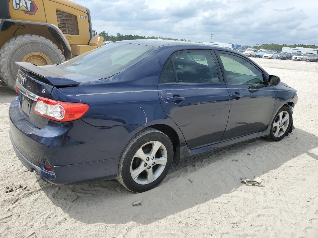 2013 TOYOTA COROLLA BA - Фото 3