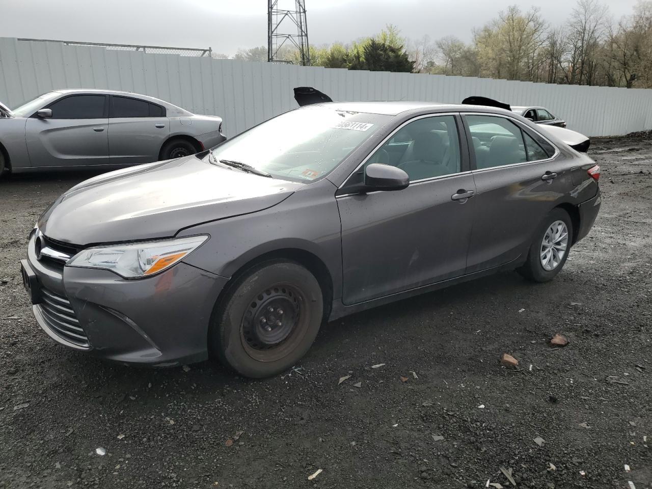 2016 TOYOTA CAMRY LE