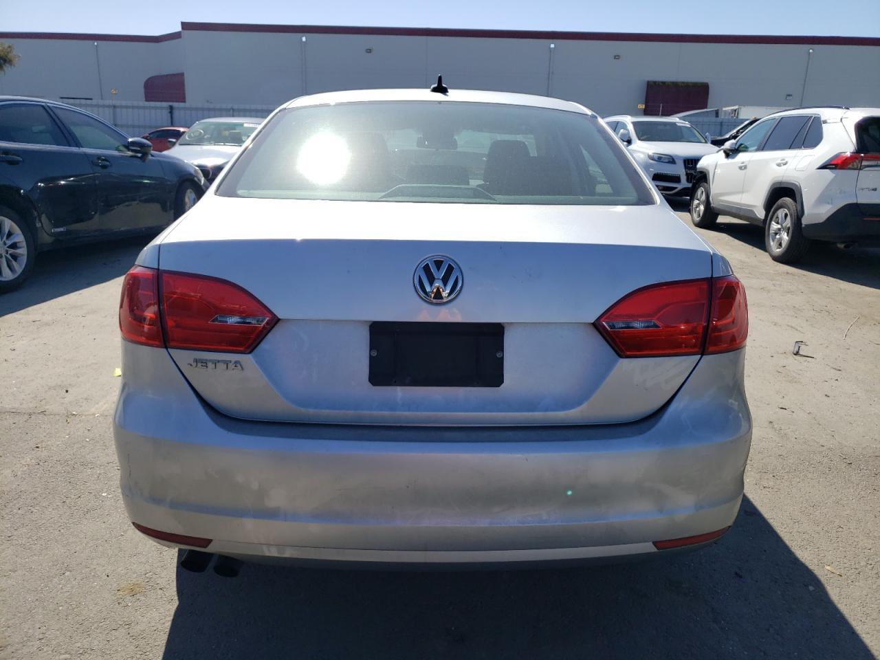 2014 VOLKSWAGEN JETTA SE - Фото 6
