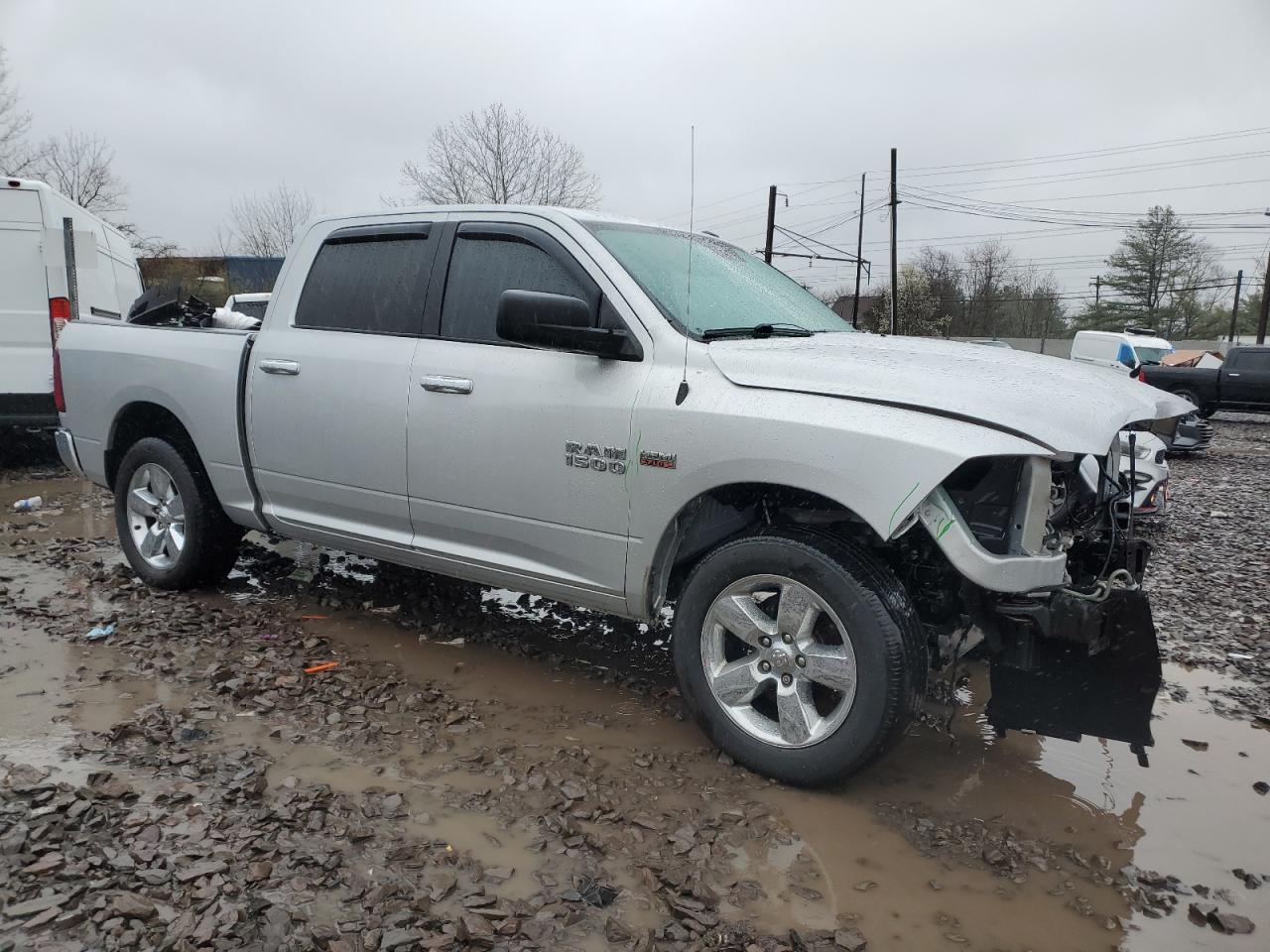 2015 RAM 1500 SLT - Image 4