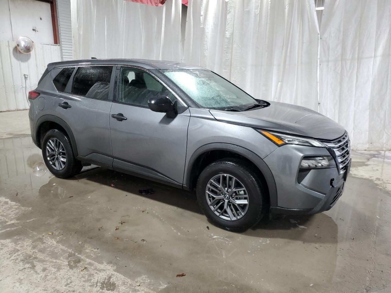 2024 NISSAN ROGUE S - Image 4