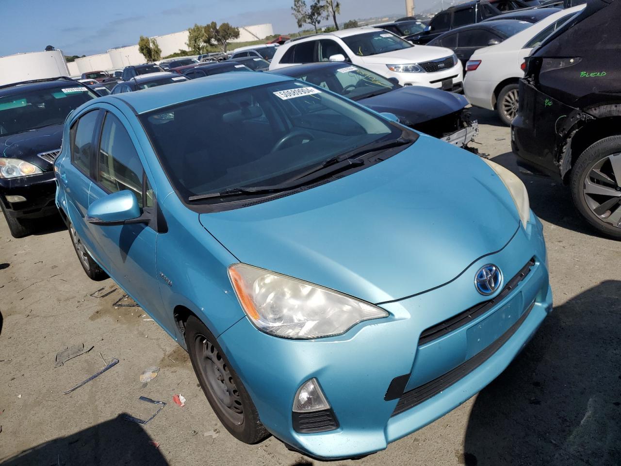 2013 TOYOTA PRIUS C - Фото 4