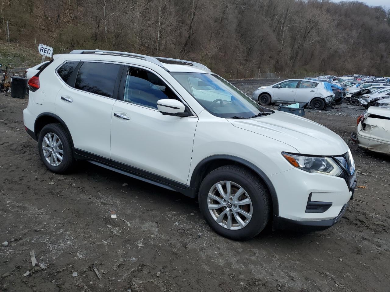 2017 NISSAN ROGUE S - Фото 4