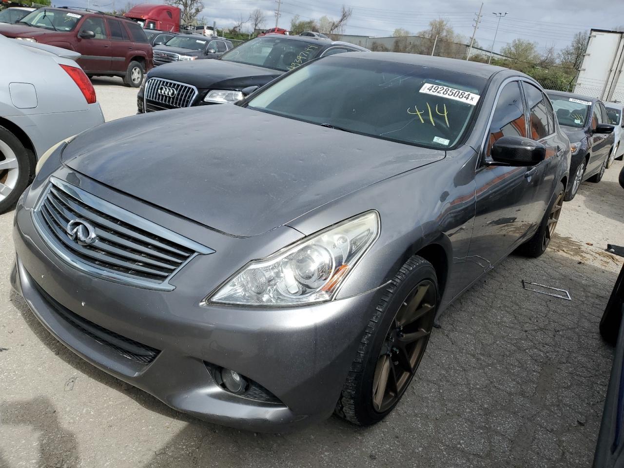 2013 INFINITI G37 car image