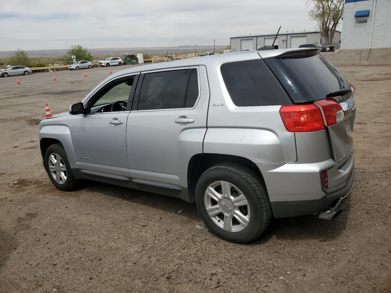 2016 GMC TERRAIN SL - Image 2