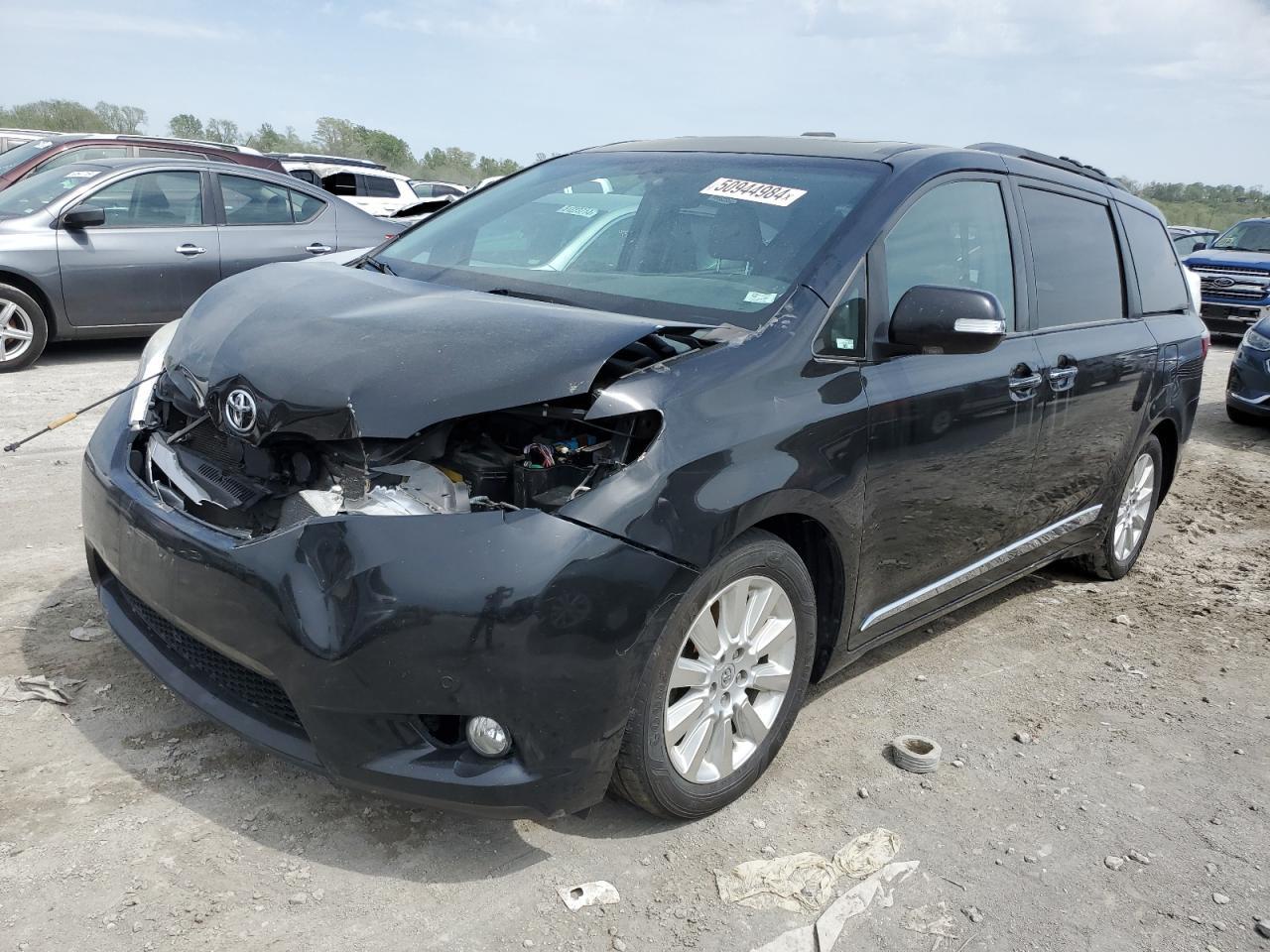 2015 TOYOTA SIENNA XLE