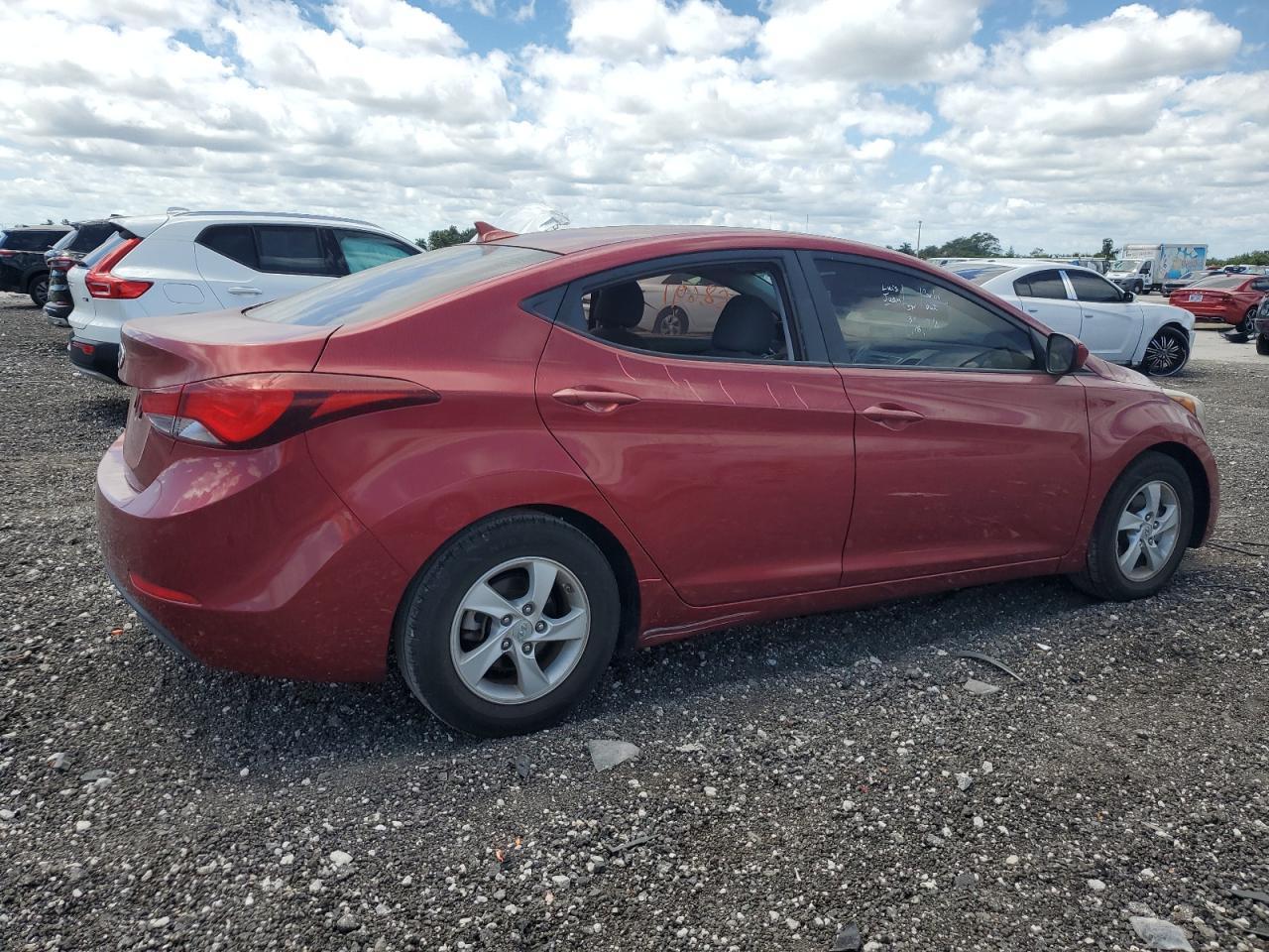 2015 HYUNDAI ELANTRA SE - Image 3