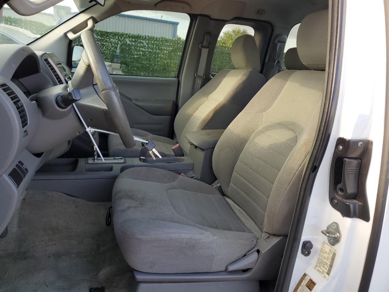 2016 NISSAN FRONTIER S - Фото 7